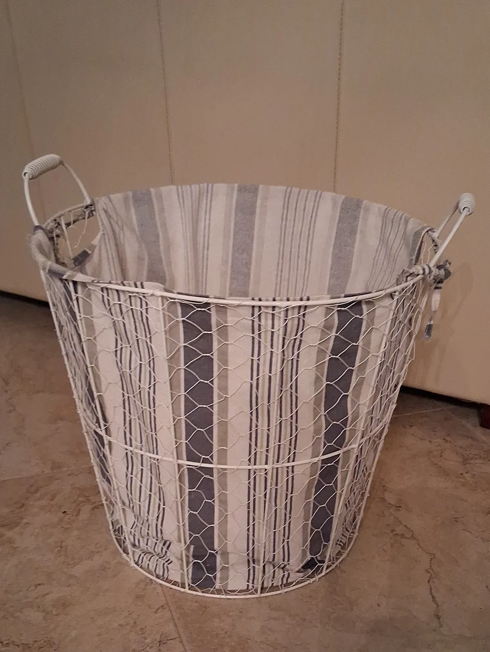 Wire Basket with Striped Fabric Liner